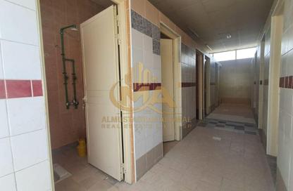 Labor Camp - Studio - 7+ Bathrooms for rent in Ali Mousa Building - Al Sajaa Industrial - Al Sajaa - Sharjah