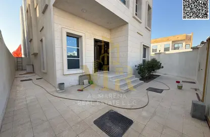 Villa - 4 Bedrooms - 6 Bathrooms for sale in Al Yasmeen 1 - Al Yasmeen - Ajman