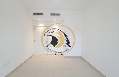 Villa - 3 - 5 for rent in Nasma Residence - Al Tai - Sharjah