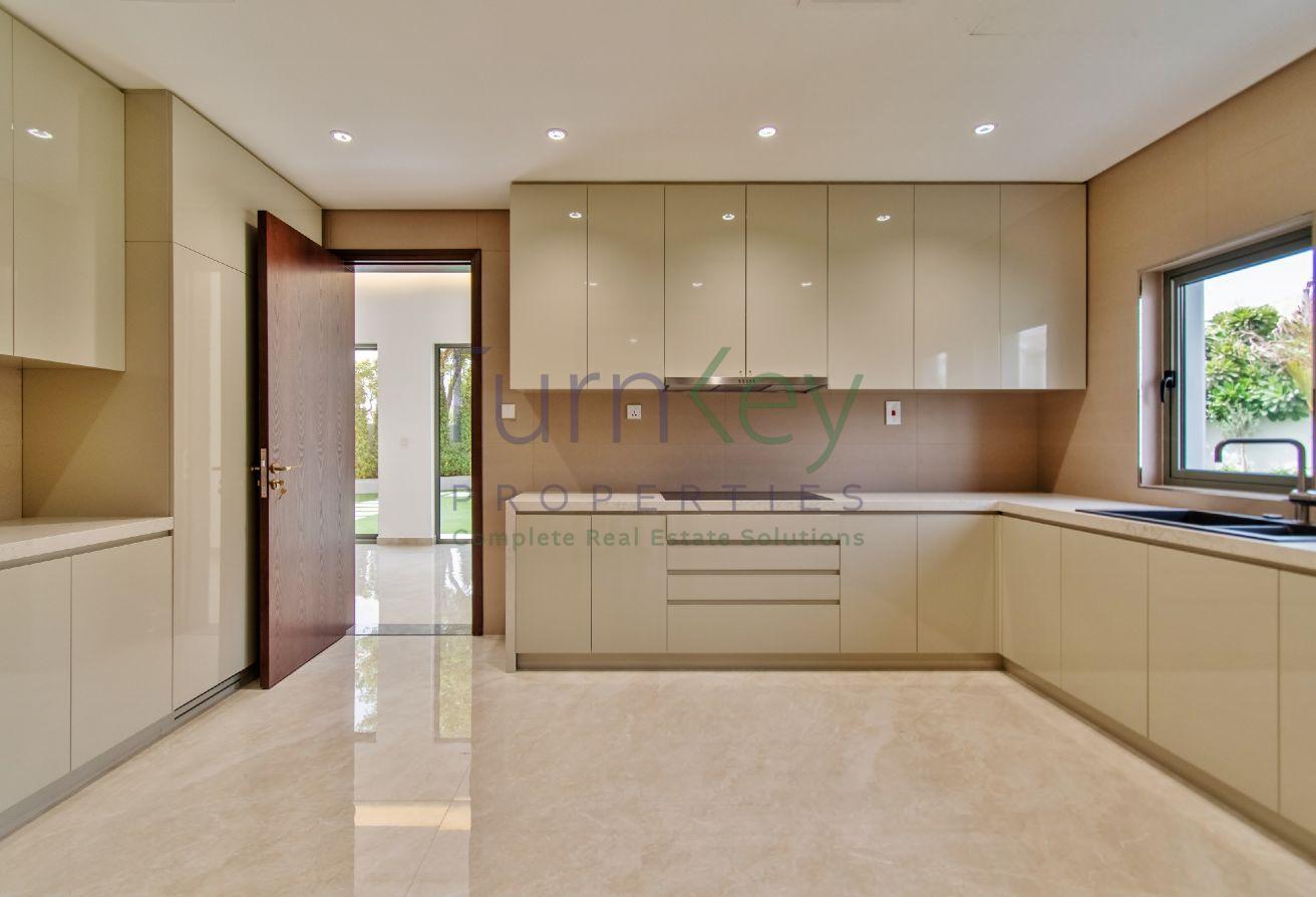 6BR + Study | Upgraded Corner Villa + Pool, Vastu photo 11
