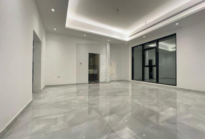 104267869 - Property Image 3
