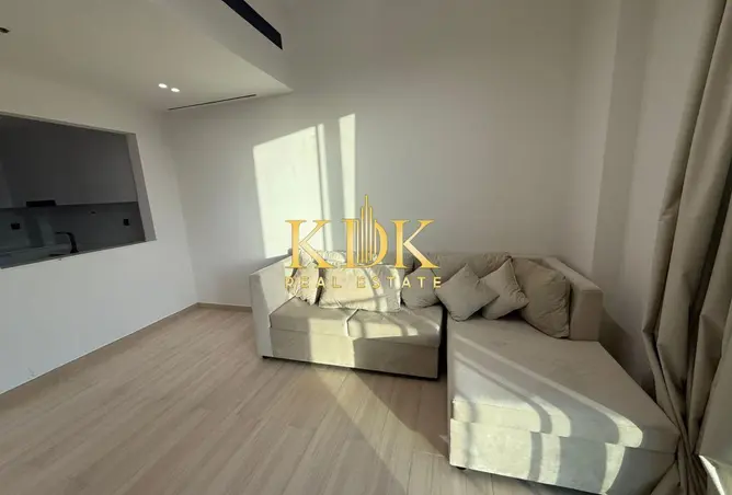 100860193 - Property Image 2