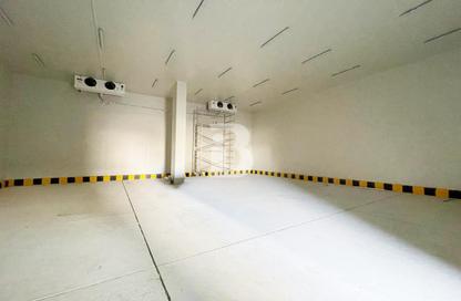 Warehouse - Studio - 1 Bathroom for rent in Ras Al Khor Industrial - Ras Al Khor - Dubai