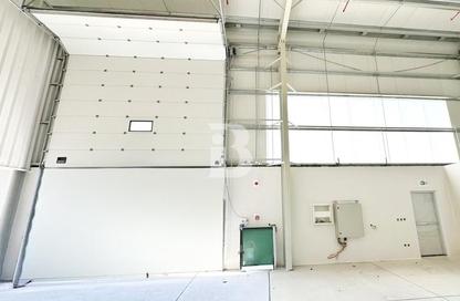 Warehouse - Studio - 1 Bathroom for rent in Ras Al Khor Industrial - Ras Al Khor - Dubai