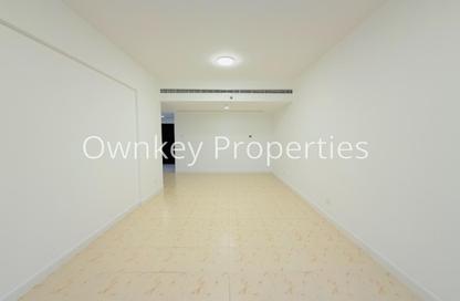 Apartment - 2 Bedrooms - 2 Bathrooms for rent in Mankhool Building - Mankhool - Bur Dubai - Dubai
