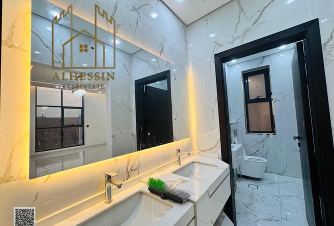 56157327 - Property Image 3