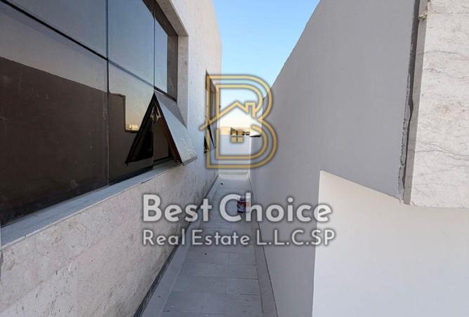 121982823 - Property Image 2