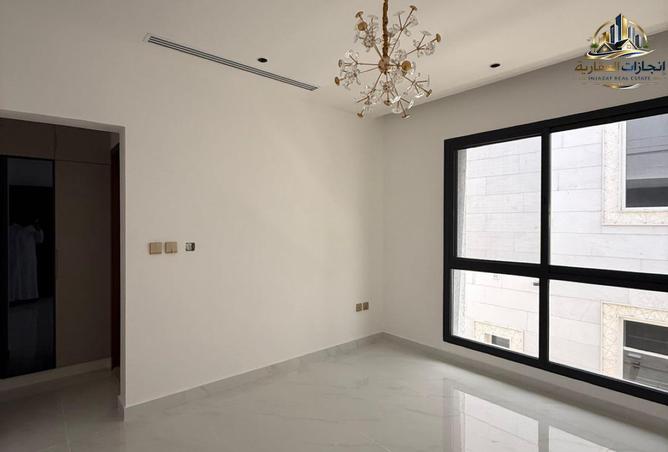 136100376 - Property Image 3