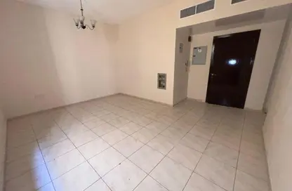 Apartment - 2 Bedrooms - 2 Bathrooms for rent in Al Mujarrah - Al Sharq - Sharjah