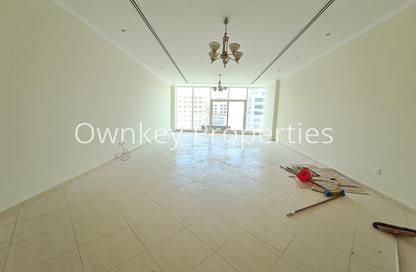 Apartment - 2 Bedrooms - 4 Bathrooms for rent in Gulf Residence - Oud Metha - Bur Dubai - Dubai