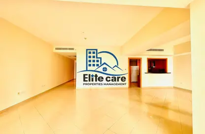 شقة - 2 غرف نوم - 4 حمامات للايجار في كابيتال بلازا A - كابيتال بلازا - شارع الكورنيش - أبوظبي