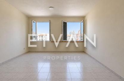 Apartment - 1 Bedroom - 2 Bathrooms for sale in Building Y05 - England Cluster - International City - Dubai Apartment - 1 Bedroom - 2 Bathrooms for sale in Building Y05 - England Cluster - International City - Dubai