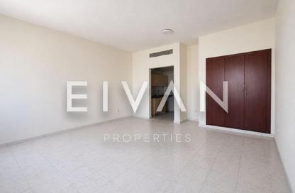 Apartment - 1 Bedroom - 2 Bathrooms for sale in Building Y05 - England Cluster - International City - Dubai Apartment - 1 Bedroom - 2 Bathrooms for sale in Building Y05 - England Cluster - International City - Dubai