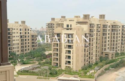 Apartment - 2 Bedrooms - 2 Bathrooms for sale in Al Jazi - Madinat Jumeirah Living - Umm Suqeim - Dubai