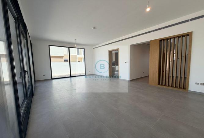 103686009 - Property Image 3
