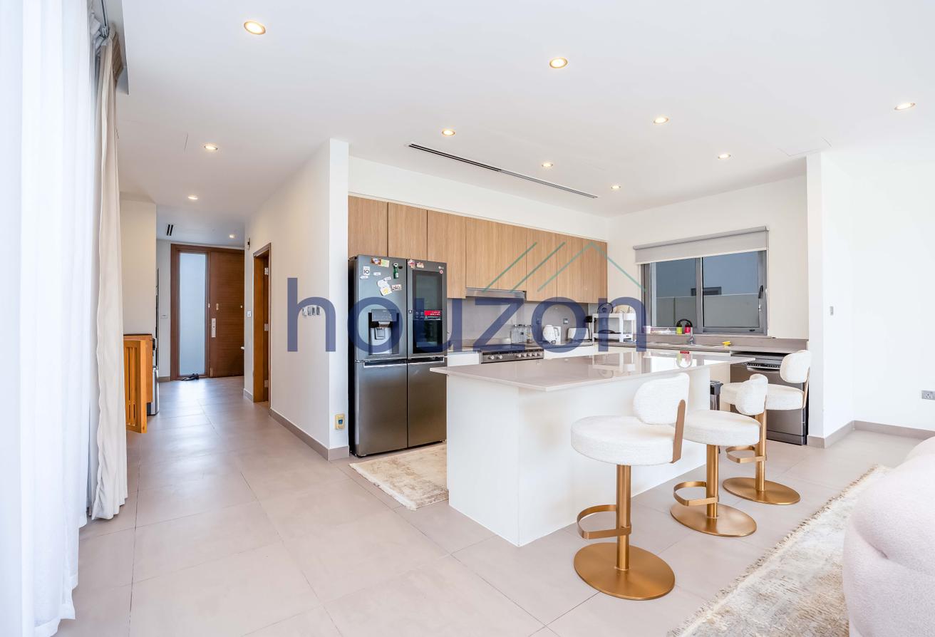 Single Row | Prime Location | Vacant Now | Type E3 photo 6