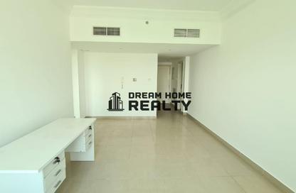 Apartment - 1 Bedroom - 2 Bathrooms for rent in Hend Tower - Al Taawun Street - Al Taawun - Sharjah Apartment - 1 Bedroom - 2 Bathrooms for rent in Hend Tower - Al Taawun Street - Al Taawun - Sharjah