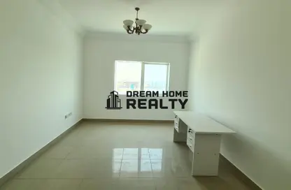 Apartment - 1 Bedroom - 2 Bathrooms for rent in Hend Tower - Al Taawun Street - Al Taawun - Sharjah Apartment - 1 Bedroom - 2 Bathrooms for rent in Hend Tower - Al Taawun Street - Al Taawun - Sharjah