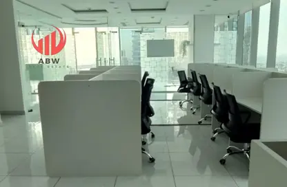 مكتب - استوديو - 1 حمام للايجار في القمة - الخليج التجاري - دبي