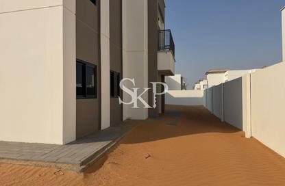 Apartment - 6 - 6 for rent in Fay Al Reeman II - Al Shamkha - Abu Dhabi