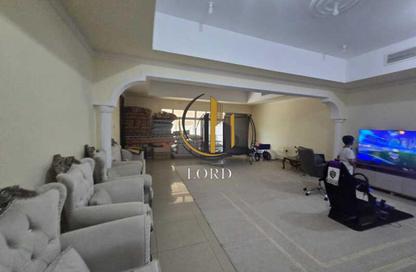 Villa - 4 - 4 for rent in Mohamed Bin Zayed Centre - Mohamed Bin Zayed City - Abu Dhabi Villa - 4 - 4 for rent in Mohamed Bin Zayed Centre - Mohamed Bin Zayed City - Abu Dhabi
