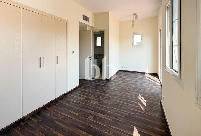 163231168 - Property Image 2