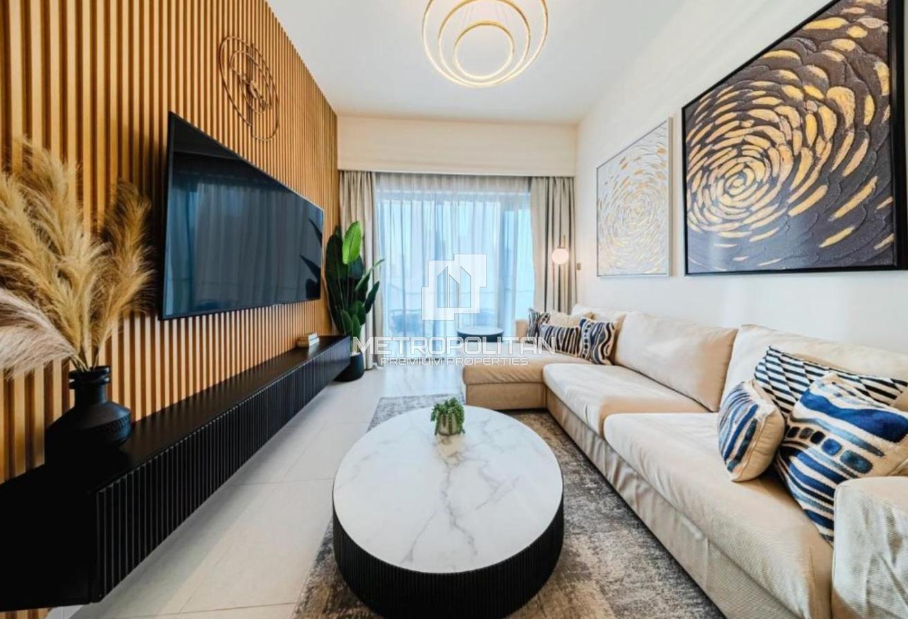 Burj Khalifa View | Fully Furnished | Middle Floor photo 4