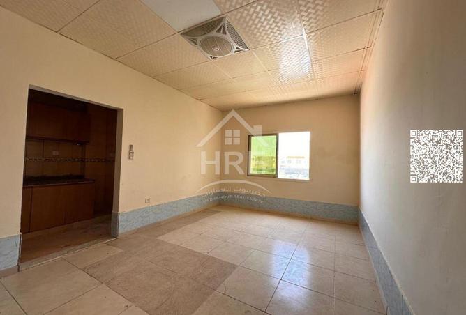 87464361 - Property Main Image