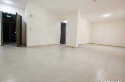 Apartment - 2 - 2 for rent in Al Wahda Building - Al Majaz 2 - Al Majaz - Sharjah