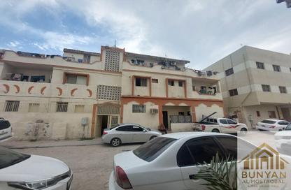 عمارة بالكامل - 8 غرف نوم - 8 حمامات للبيع في ليوارا 1 - عجمان