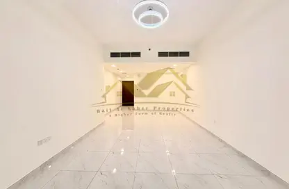 Apartment - 1 Bedroom - 2 Bathrooms for rent in Titanium Tower - Al Karama - Dubai Apartment - 1 Bedroom - 2 Bathrooms for rent in Titanium Tower - Al Karama - Dubai