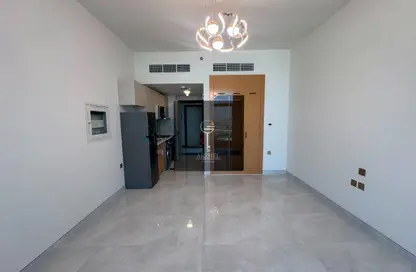 Apartment - 1 Bathroom for sale in Skyz by Danube - Arjan - Dubai