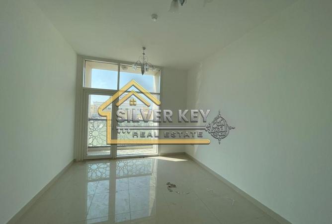 83213162 - Property Image 2