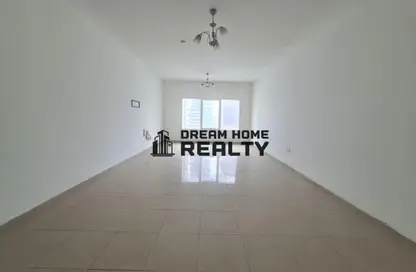 Apartment - 2 Bedrooms - 2 Bathrooms for rent in Al Mamzar - Al Mamzar - Sharjah - Sharjah