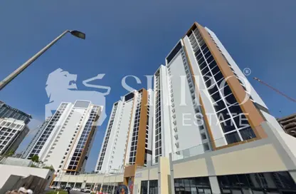 Apartment - 2 Bedrooms - 2 Bathrooms for sale in Azizi Riviera Beachfront - AZIZI Riviera - Meydan One - Meydan - Dubai