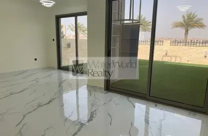 فيلا - 4 غرف نوم - 5 حمامات للايجار في القرية الغربية - الفرجان - دبي