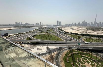 شقة - غرفة نوم - 2 حمامات للايجار في فرهاد عزيزي ريزيدنس - الجداف - دبي