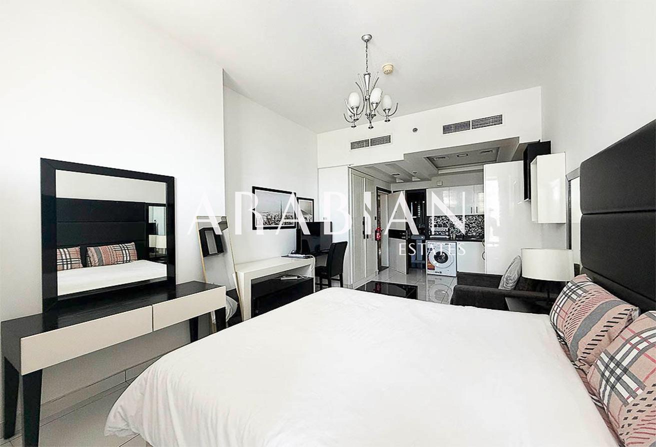 Fully Furnished | Golf Course View | Studio photo 5