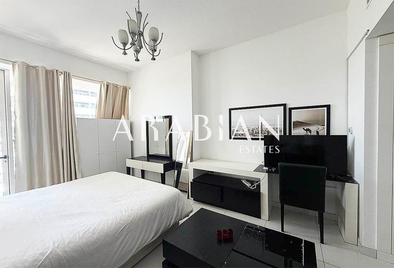 Fully Furnished | Golf Course View | Studio photo 7