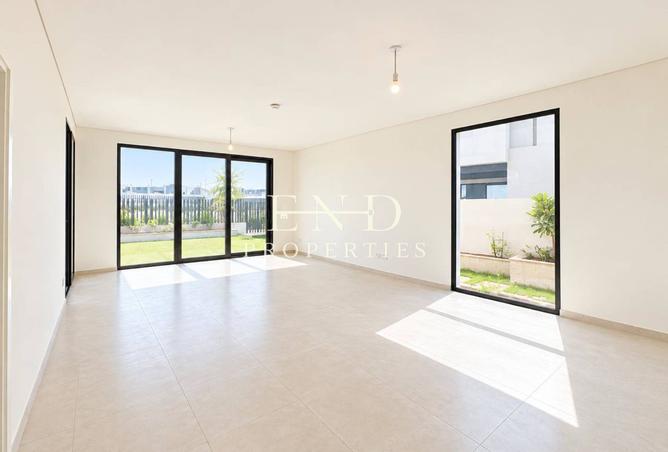 4-bed townhouse in Jebel Ali Village Townhouses · Vacant · Corner unit — photo 3