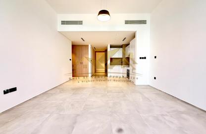 Apartment - 1 Bedroom - 2 Bathrooms for rent in Jumeirah Garden City - Al Satwa - Dubai