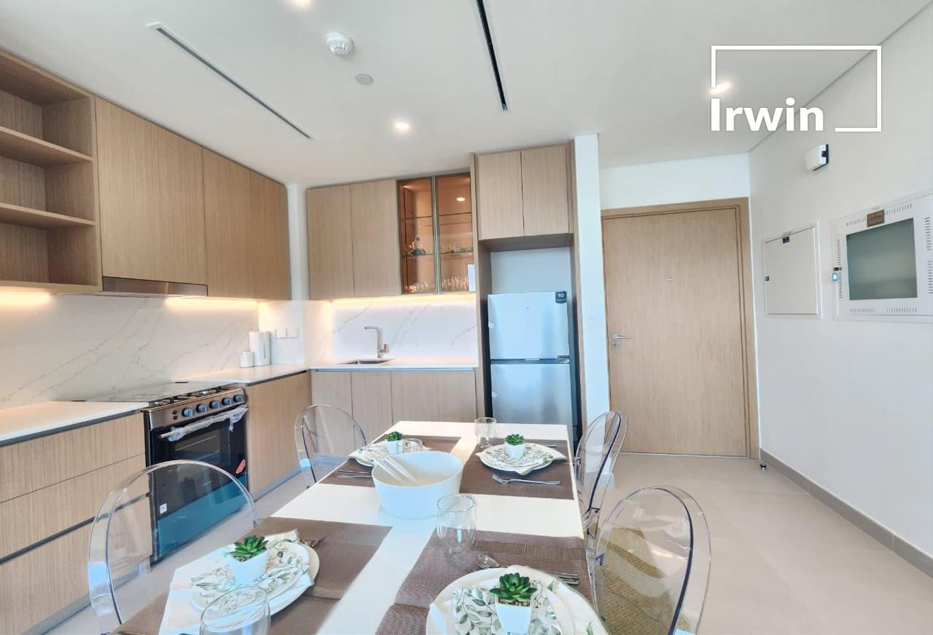 Vacant Now | High Floor | Fully Furnished photo 5