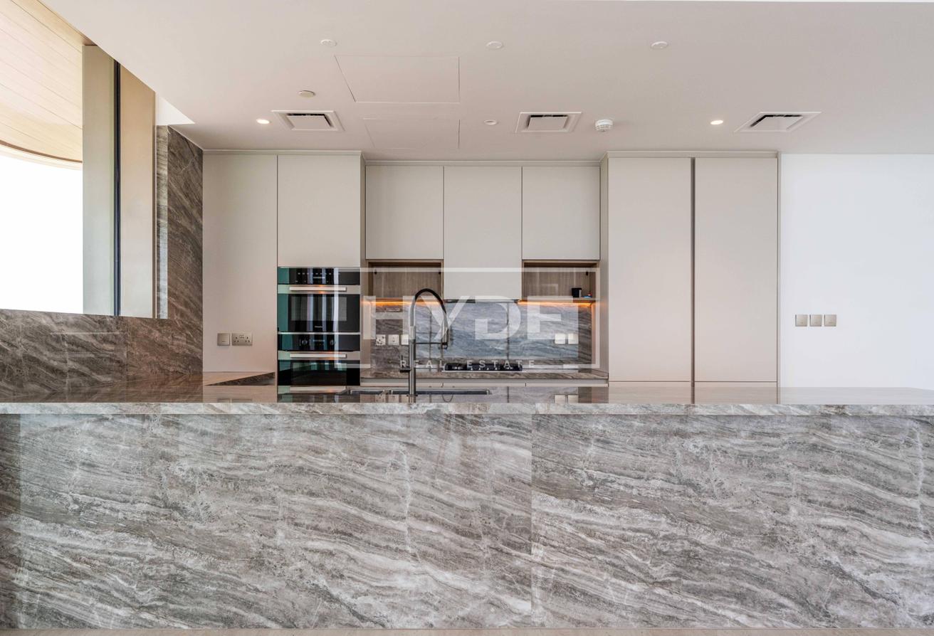 Ultra Luxury Corner Apartment | Sea View photo 6