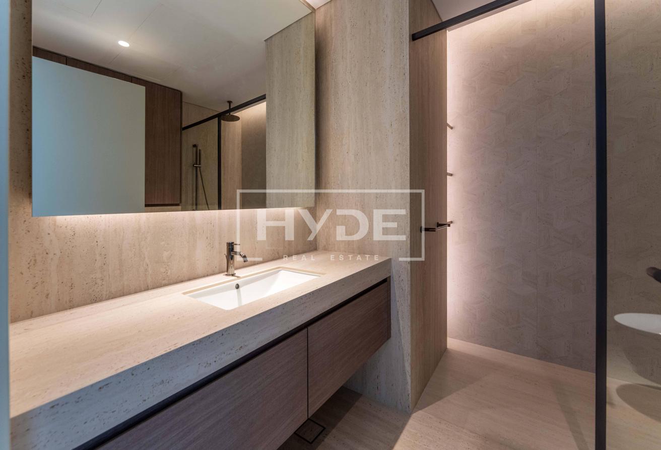 Ultra Luxury Corner Apartment | Sea View photo 12