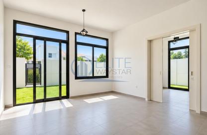 Townhouse - 4 - 4 for rent in Noor Townhouses - Town Square - Dubai