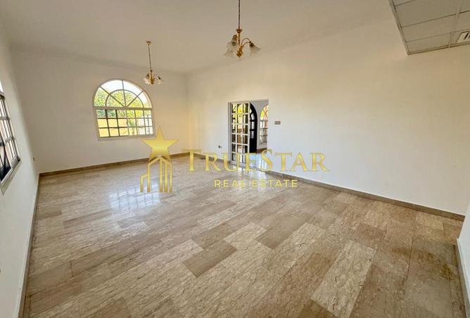 57390597 - Property Image 3