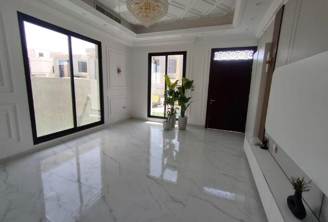 72310076 - Property Image 3