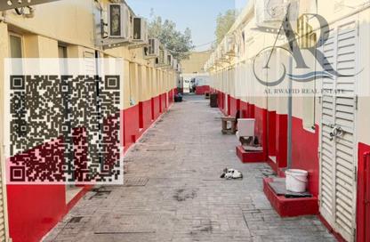Staff Accommodation - Studio - 7+ for rent in Ali Mousa Building - Al Sajaa Industrial - Al Sajaa - Sharjah