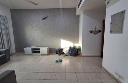 Apartment - 1 Bedroom - 1 Bathroom for rent in Al Butina 9 Building - Al Butina - Sharjah