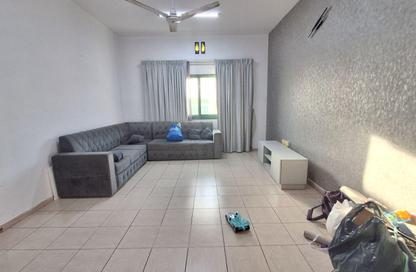 Apartment - 1 Bedroom - 1 Bathroom for rent in Al Butina 9 Building - Al Butina - Sharjah